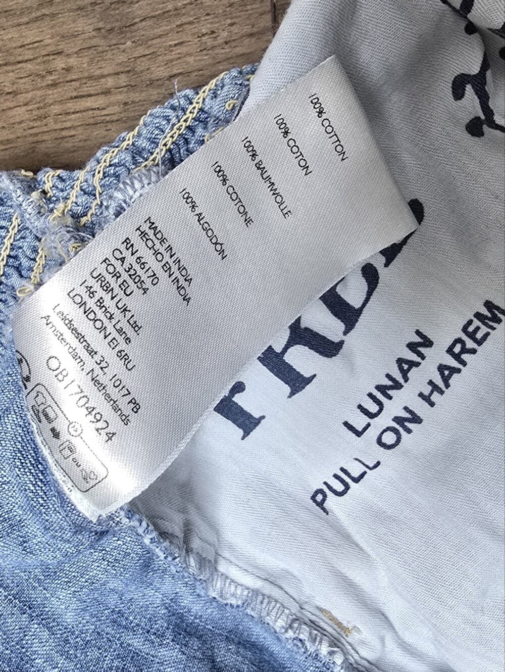 We The Free Lunan Crop Harem Jeans in Dragonfly Medium Wash - Picture 9 of 11